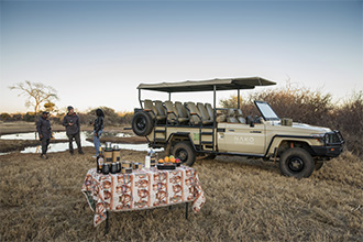Nako Safari Lodge Dinoken game drive