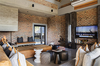 Nako Safari lodge Dinokeng