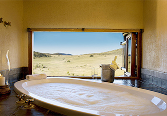 Relax in the bath in a luxury suite
