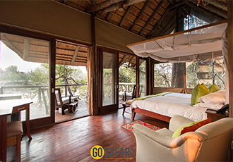 Rhino Post Safari Lodge